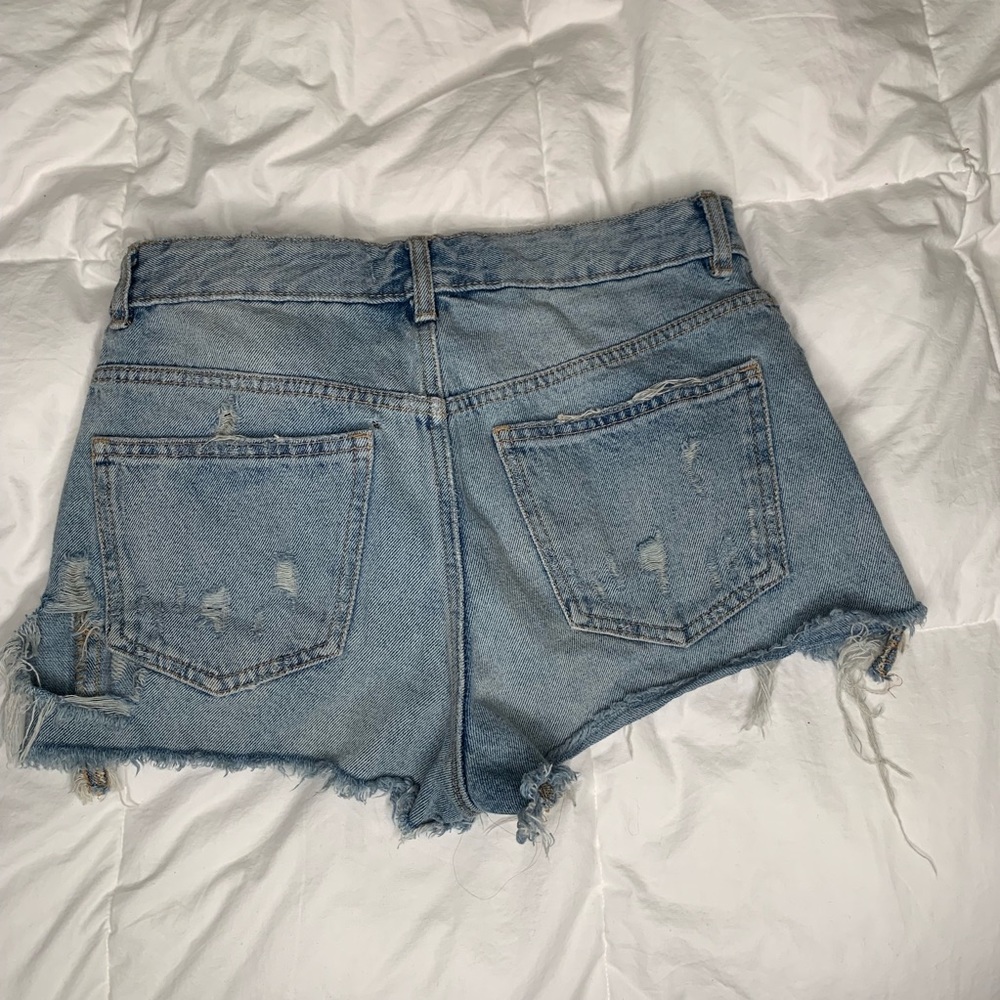 Zara Ripped Shorts - Picture 6 of 6
